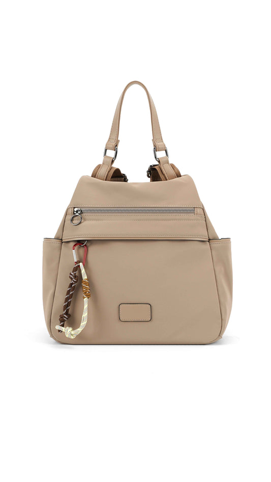 Mochila de mujer con compartimento y llavero Desiré