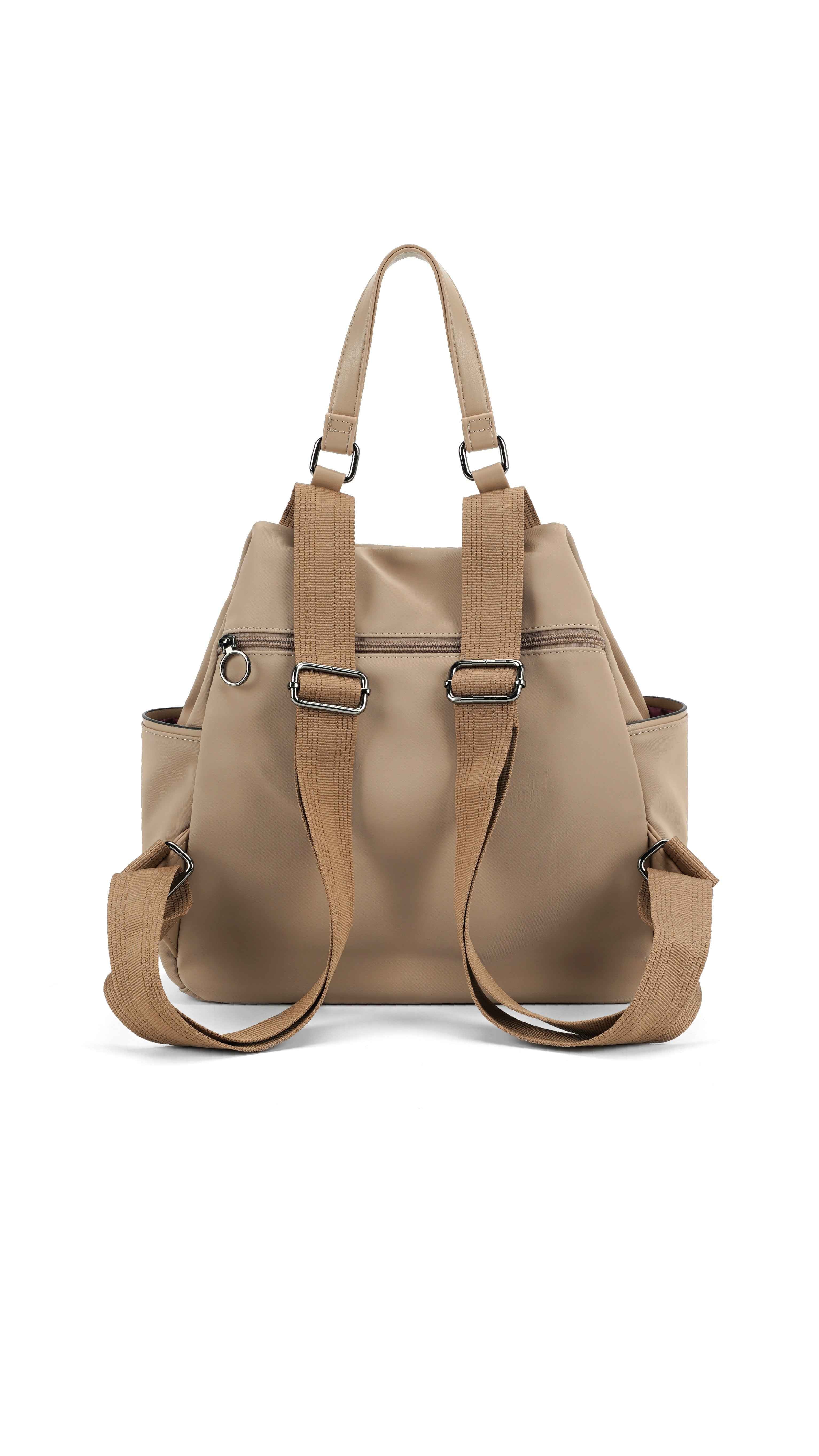 Mochila de mujer con compartimento y llavero Desiré