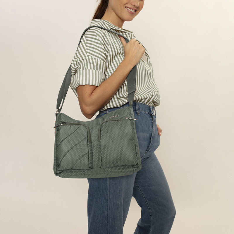 https://gabol.com/20415-large_default/bolso-mediano-aitana.jpg