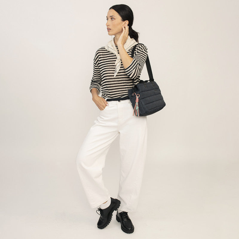 https://gabol.com/20591-large_default/bolso-mediano-hanae.jpg