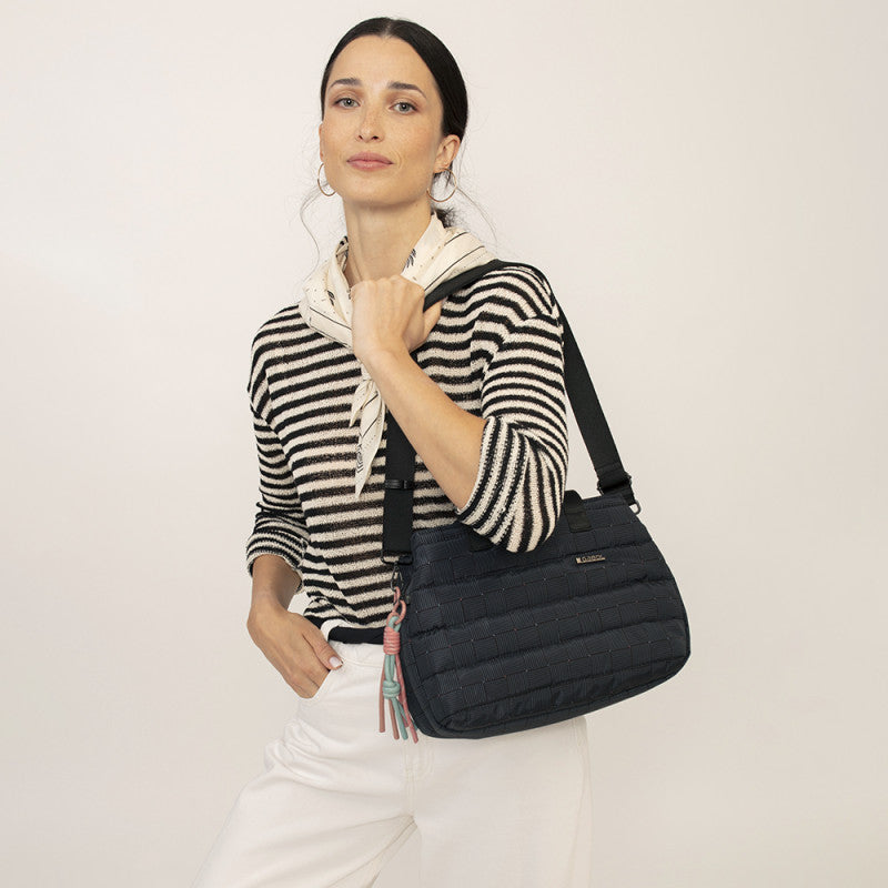 https://gabol.com/20590-large_default/bolso-mediano-hanae.jpg