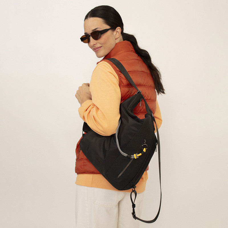 Bolso Mochila Gabol Aisha Moderno Resistente al Agua Libre de PVC Naranja
