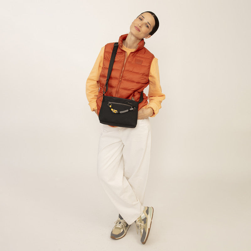 https://gabol.com/20655-large_default/bolso-pequeno-aisha.jpg
