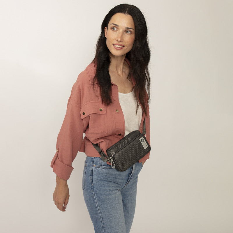 https://gabol.com/20619-large_default/bolso-pequeno-judith.jpg