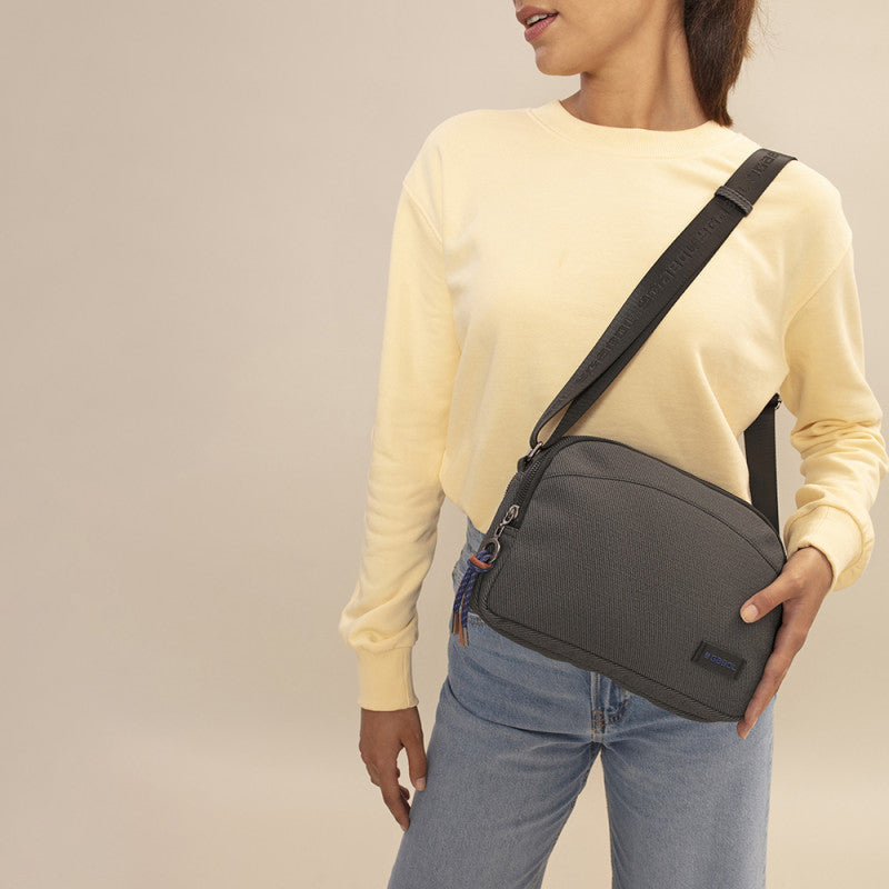 https://gabol.com/20258-large_default/bolso-pequeno-salma.jpg
