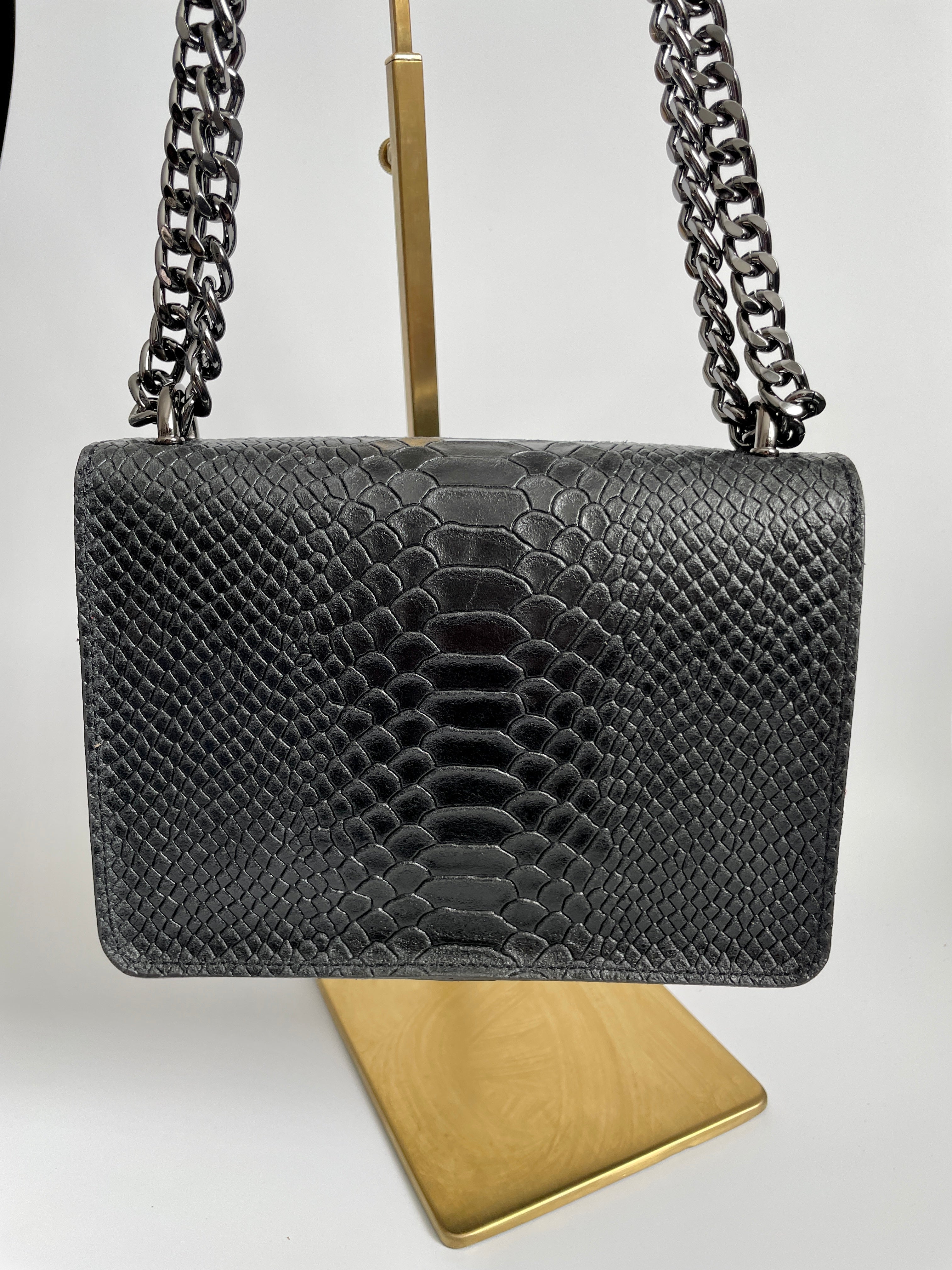 Bolso Bandolera de Piel con efecto Serpiente Negro