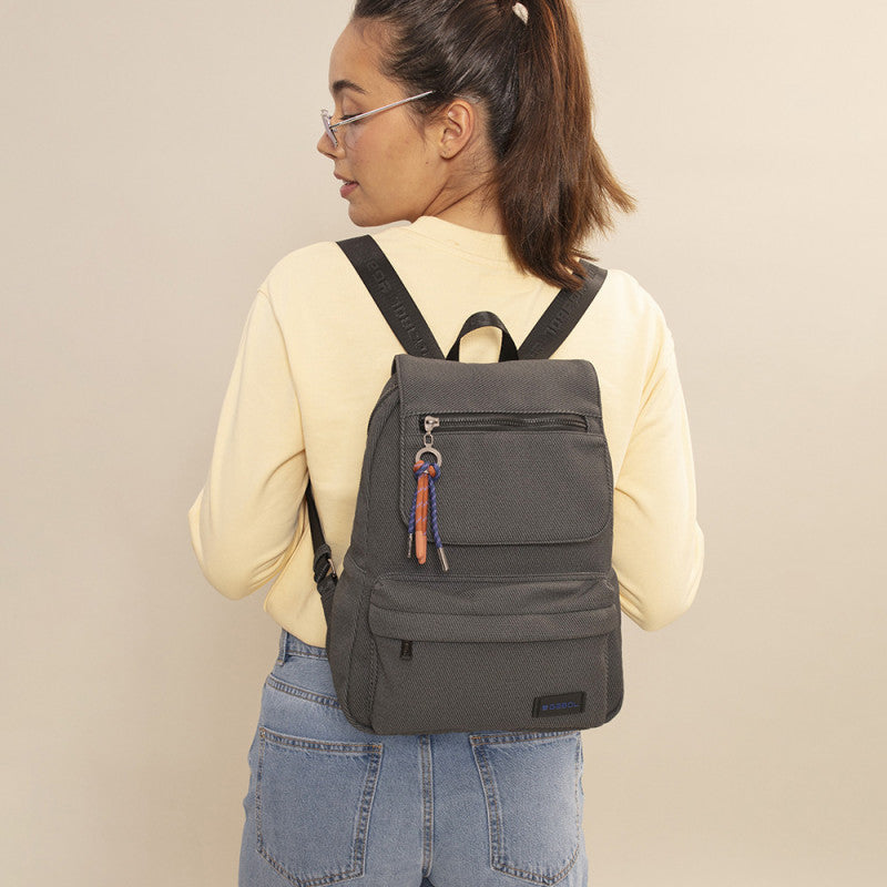 Mochila Gabol SALMA Elegante Piel Sintética Gris Diseño Moderno PVC Free