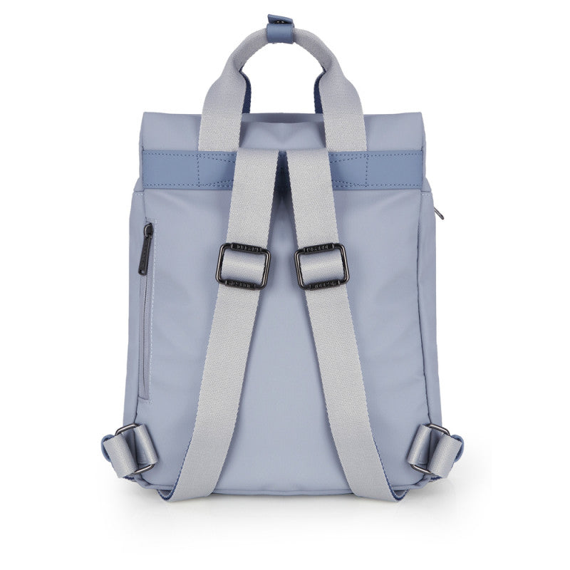Mochila VEGA Gabol Azul: Elegancia y Funcionalidad Resistente al Agua con Organizador